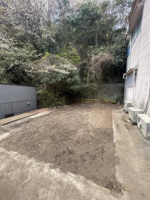 閑静な住宅地でのびのび子育て！現況更地！
