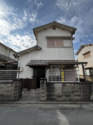 キッチン、バス、トイレ、床、壁、令和8年1月リフォーム済です。
イオン高砂店まで徒歩約１０分、車で約３分の近さ！周辺施設が整っているエリアです！