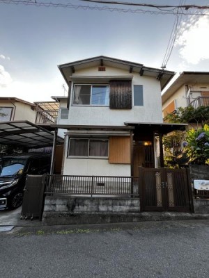 オーナーチェンジ物件です。現状有姿渡し、契約不適合責任免責
※家賃５万円、内覧不可