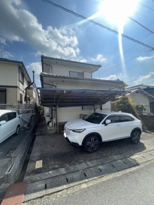 ■神戸電鉄樫山駅徒歩14分！   ■オール電化で快適な生活を提供！  ■IHクッキングヒーター完備のキッチンです！  ソーラーパネル付き！
