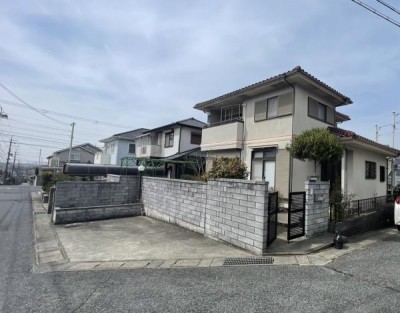 角地につき、日当たり、眺望良好！！給湯器3年前に交換済み！！