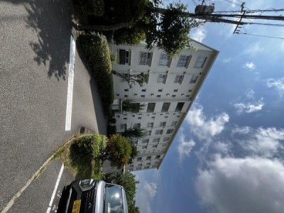京都市伏見区・南区・東山区・下京区・右京区を中心とする不動産売買のセンチュリー21ハウスマーケット｜スタッフのオススメ物件や、オープンハウス・現地説明会など最新情報をお届け オーナーチェンジ物件です。賃料月40,000円、表面利回り約15％