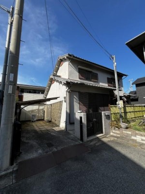 緑豊かな閑静な住宅地は子育て家族にぴったり
駐車場付なので、車でのお出かけが多い方にお勧めです。
