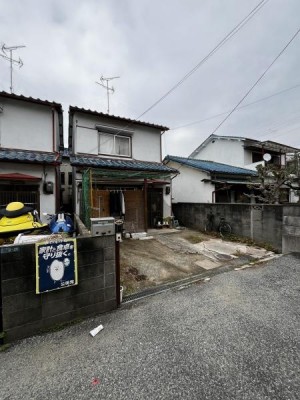 オーナーチェンジ物件、家賃月65,000円、表面利回り約6.5％、保証会社なし、管理会社なし。