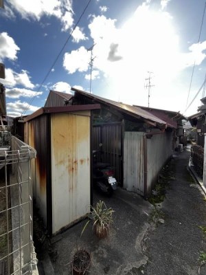 和歌山線香芝駅徒歩5分、再建築不可、想定賃料約3万円、表面利回り約18.1%