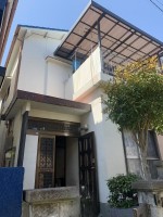 一戸建ての多いエリア、静かで落ち着いた雰囲気！！
再建不可！！
